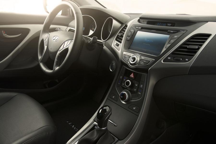  Hyundai Elantra Coupe 2014 года  (фото 11 из 25)